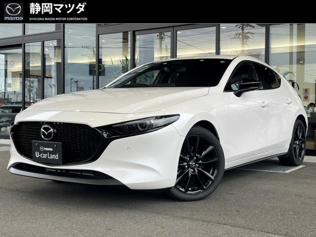 ＭＡＺＤＡ３ ファストバック ２０Ｓブラックトーンエディション　ナビゲーションＳＤカード／運転席＆助手席シートヒーター／ステアリングヒーター／運転席１０Ｗａｙパワーシート／３６０°ビューモニター