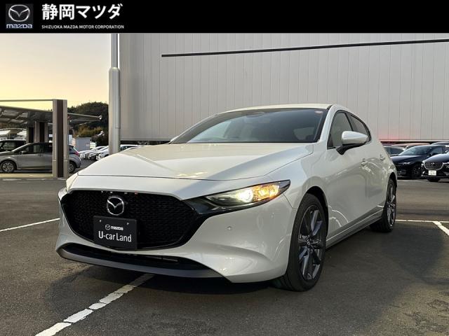 ＭＡＺＤＡ３ ファストバック ＭＡＺＤＡ３ ファストバック　１５Ｃ Ｉセレクション　ナビＳＤ　３６０°ビューモニター　衝突軽減ブレーキ　シートヒーター　パワーシート　ＡｎｄｒｏｉｄＡｕｔｏ　ＡｐｐｌｅＣａｒＰｌａｙ　ＳＯＳボタン　１８インチアルミホイール　