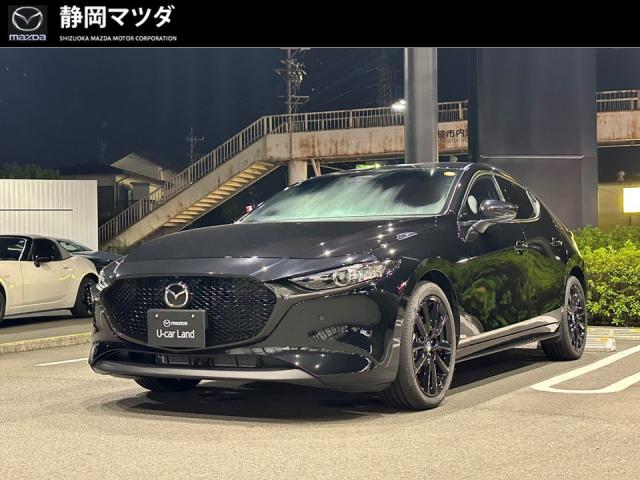 ＭＡＺＤＡ３ファストバック １５Ｓブラックセレクション　ナビ　シートヒーター　ハンドルヒーター　パワーシート　３６０°ビューモニター　ＳＯＳボタン　衝突軽減ブレーキ　クルーズコントロール　ＡｐｐｌｅＣａｒＰｌａｙ　ＡｎｄｒｏｉｄＡｕｔｏ　１８インチブラックホイール