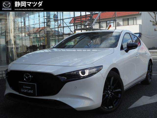 ＭＡＺＤＡ３ １５Ｓレトロスポーツエディション　６ＡＴ　衝突被害軽減ブレーキ　レーダークルーズコントロール　交通標識認識システム　車線逸脱警報機能　ナビゲーション　３６０°ビューモニター　シートヒーター　１８インチアルミホイール