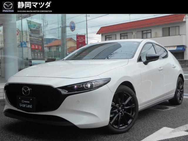 ＭＡＺＤＡ３ ＸＤドライブエディション　６ＡＴ　衝突被害軽減ブレーキ　交通標識認識システム　車線逸脱警報機能　レーダークルーズコントロール　ＡＴ誤発進抑制制御　ナビゲーション　３６０°ビューモニター　シートヒーター　電動シート　１８インチアルミホイール