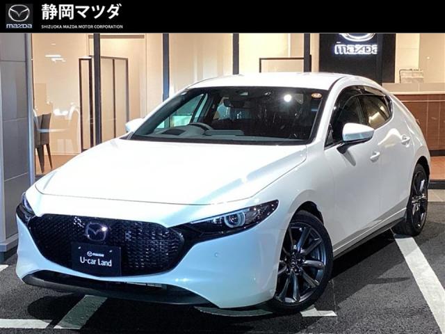 ＭＡＺＤＡ３ ファストバック ２０Ｓ Ｌパッケージ 　ナビゲーション　３６０°ビューモニター　ドライブレコーダー　衝突軽減ブレーキ　レーダークルーズコントロール　シートヒーター　ステアリングヒーター