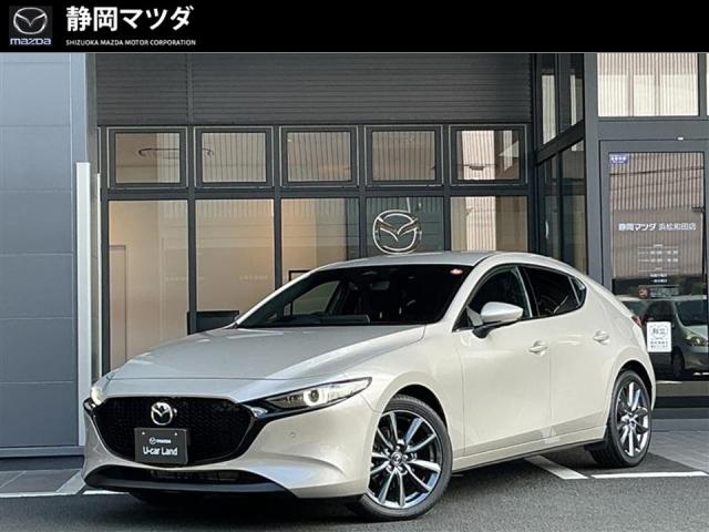 マツダ３ ファストバック ２０Ｓツーリング　６ＡＴ　衝突被害軽減ブレーキ　レーダークルーズコントロール　マツダコネクト　ナビＳＤカード　３６０°ビューモニター　シートヒーター　アダプティブＬＥＤヘッドライト　１８インチアルミホイール