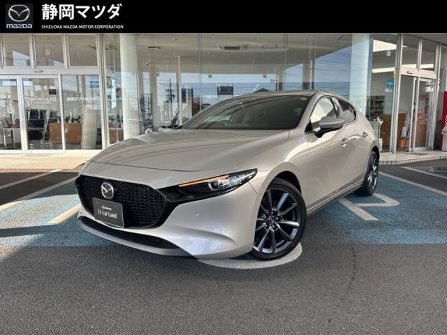 ＭＡＺＤＡ３ ファストバック １５Ｓ ツーリング　ＥＴＣ レーダークルーズコントロール　３６０°ビューモニター　純正１８インチアルミホイール　衝突軽減ブレーキ　ＬＥＤヘッドライト