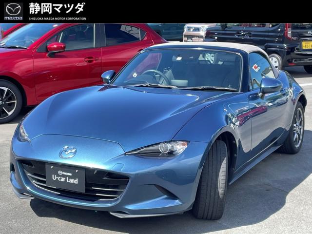 ロードスター シルバー トップ　６ＭＴ　衝突被害軽減ブレーキ　運転席、助手席シートヒーター　クルーズコントロール　Ｃａｒｐｌａｙ　Ａｎｄｏｌｏｉｄ ａｕｔｏ対応　ＣＤ／ＤＶＤ／ＴＶ　スマートキー　ブルーミラー　横滑り防止機構