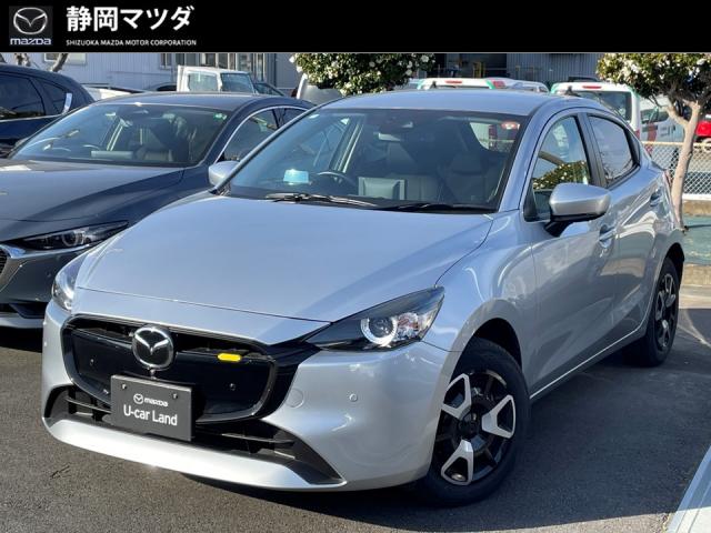ＭＡＺＤＡ２ １５ＢＤ　２ＷＤ　メモリーナビ　全方位モニター　衝突被害軽減ブレーキ　横滑り防止機構　コーナーセンサー　レーダクルーズコントロール　コネクティッドサービス対応車　スマートキーレス