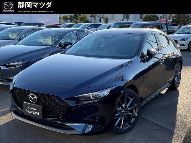 ＭＡＺＤＡ３ １５Ｃ　ｉセレクション　２ＷＤ　６ＡＴ　メモリーナビ　全方位モニター　前後衝突被害軽減ブレーキ　前後パーキングセンサー　レーダークルーズコントロール　パワーシート　運転席、助手席シートヒーター