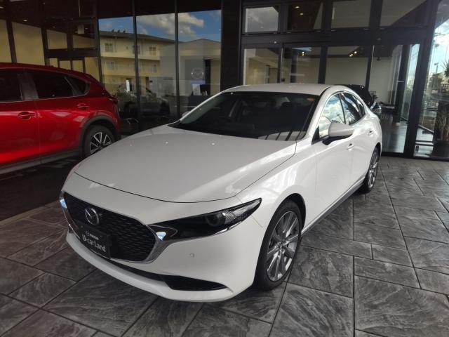 ＭＡＺＤＡ３  ２０Ｓ ツーリング　３６０°ビューモニター　マツダコネクトＳＤナビ　車線逸脱警報システム　衝突被害軽減ブレーキ　ＬＥＤヘッドライト　レーダークルーズコントロール　オートエアコン　純正アルミホイール　